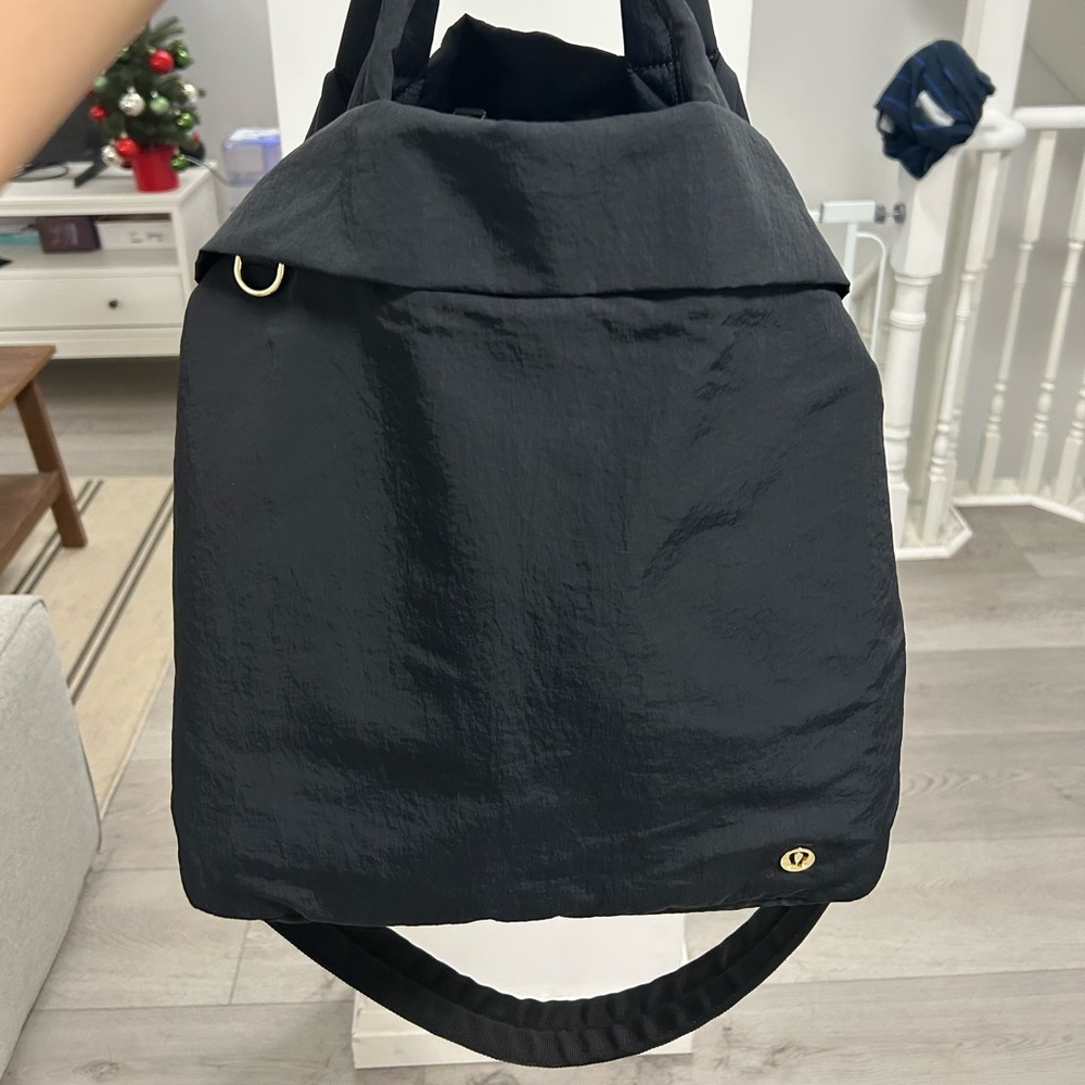 Lululemon On My Level Tote Bag 20L